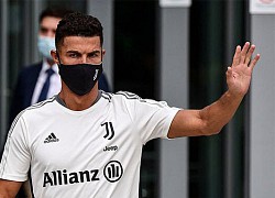 C. Ronaldo tới sân tập Juventus 'để tạm biệt các đồng đội'