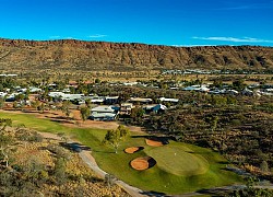 Đến Alice Springs Golf Club, chơi golf trên sa mạc cũng là cực lạc