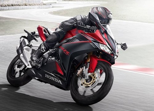 Honda CBR250RR có màu tem mới Bravery Red Black