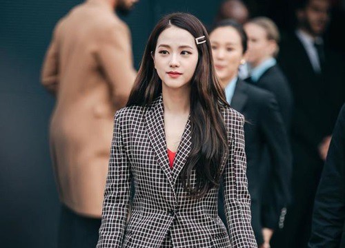 Jisoo nhiều lần bị đối xử bất công nhất BLACKPINK, thương hiệu lớn "ghẻ lạnh" thẳng mặt đến xót xa