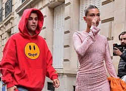 Style ăn mặc không khác gì 'mẹ và bé' của Justin Bieber mỗi khi dạo phố cùng vợ