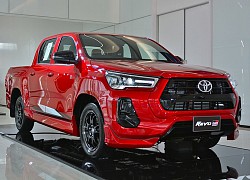 Toyota Hilux GR Sport 2021 có thêm phiên bản gầm thấp như sedan