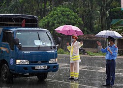 Xử phạt nhiều lái xe chở khách "chui" từ Hà Nội đi các tỉnh phía Bắc