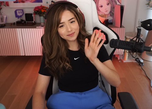 Không cần 'khoe thân', Pokimane vẫn trở thành nữ streamer hàng đầu thế giới