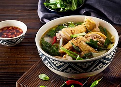 Nấu canh gà với rau quế, sự kết hợp trên cả tuyệt vời