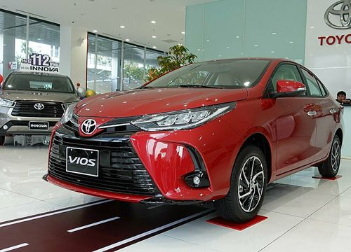 Thêm loạt ô tô giảm giá nhiều có cả Toyota Vios và Suzuki Ertiga