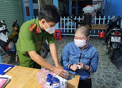 13 người 'liều mình' định chạy xe máy 1.500km về quê nhưng bị ngăn lại