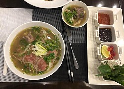 Cận cảnh tô phở "sặc mùi tiền" ở khách sạn dát vàng hot nhất Việt Nam, xem xong dân mạng chỉ để ý chi tiết này