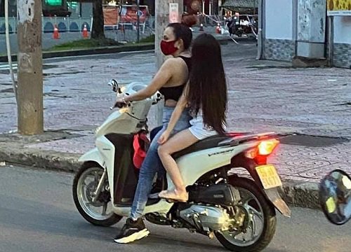 'Chị đại' quận 4 tái xuất: Chở con gái ra đường lúc giãn cách, lần này đã đeo khẩu trang nhưng vẫn còn mắc 1 lỗi