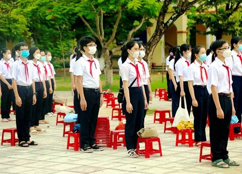 Hơn 40 nghìn học sinh vùng dịch ở Quảng Nam được miễn học phí