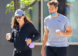 Jennifer Garner đến New York với bạn trai