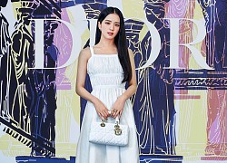 Jisoo tại show Dior: Xinh thì xinh đấy, nhưng có một điểm thua xa 3 chị em còn lại