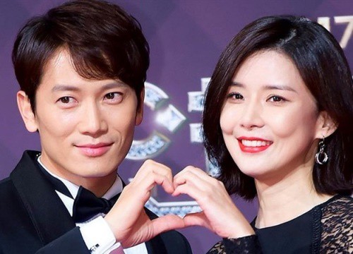 Jisung - Lee Bo Young kỷ niệm 8 năm cưới