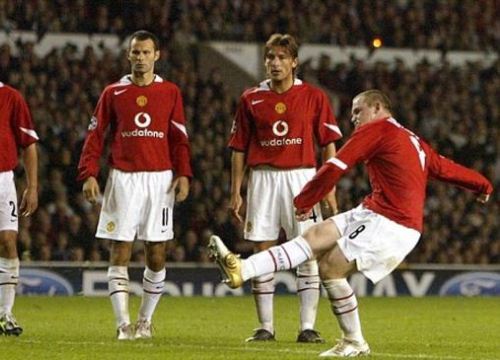 Ngày này năm xưa: Wayne Rooney ra mắt hoàn hảo trong màu áo MU