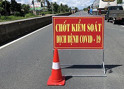 Người đàn ông đòi "thông chốt", khiêu khích CSCĐ: "Giờ tao muốn đi đâu thì đi, mày thích cản không?"