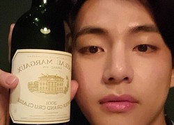 V (BTS) gây 'bão' nhờ mặt mộc nam tính, đẹp hơn cả lúc son phấn