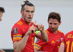 Bale lập hat trick tại Nga, Ý phá kỷ lục bất bại