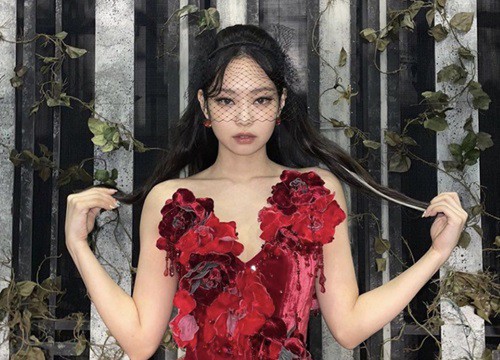 Black Pink đam mê diện corset nhưng chỉ có Jennie là hợp hơn cả