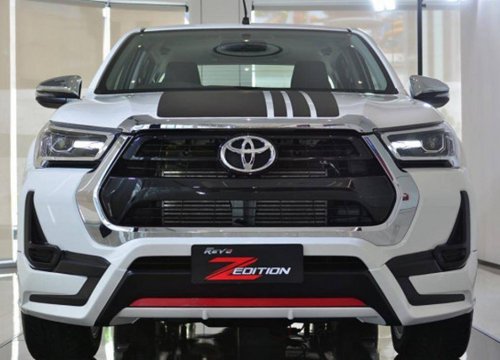 Cận cảnh Toyota Hilux Revo Z Edition vừa ra mắt, giá từ 432 triệu đồng