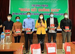 Hà Nội hỗ trợ người nước ngoài sinh sống trên địa bàn gặp khó khăn do ảnh hưởng dịch bệnh