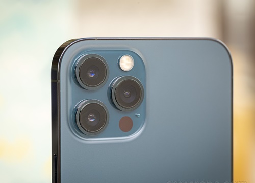 iPhone 2023 sẽ có camera tiềm vọng