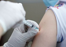 Mang thai dưới 13 tuần tiêm vaccine Covid-19 có nguy hiểm?