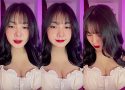 Quỳnh Alee mặc đồ trễ nải, vừa livestream vừa kéo áo hút tương tác gấp 3 lần bình thường