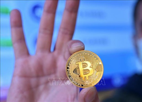 Bitcoin chao đảo sau ngày ra mắt hỗn loạn ở El Salvador