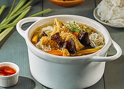 Bún gà xào sả