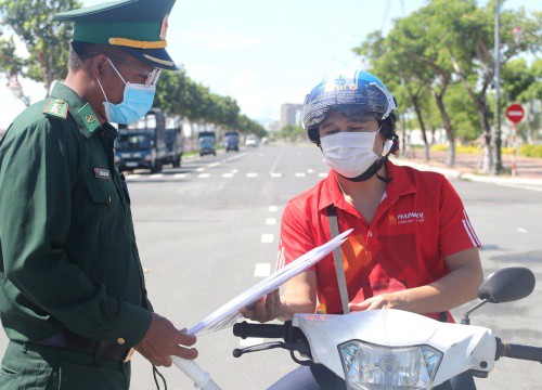 Đà Nẵng hỗ trợ Khánh Hòa, Quảng Bình triển khai ứng dụng giấy đi đường mã QR