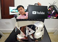 NTN "đập hộp" nút kim cương YouTube, có gì đặc biệt trong chiếc vali "trị giá" 10 triệu subscribe?