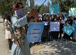 Taliban đánh phụ nữ biểu tình phản đối chính phủ lâm thời