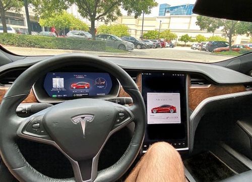 Tính năng lái tự động của Tesla bị điều tra vì gây tai nạn liên tục