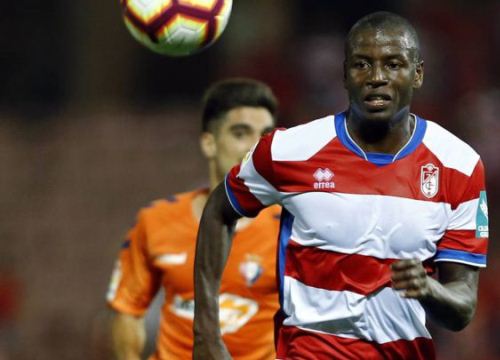 Adrian Ramos bị tố rũ bỏ trách nhiệm làm cha