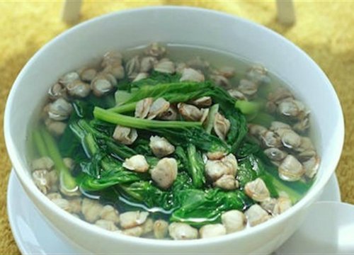 Cách làm canh hến nấu mùng tơi ngọt mát dễ ăn cũng thích