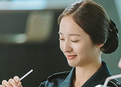 Chị em Jessica &#8211; Krystal uống rượu vang đỏ, ăn sô cô la để dưỡng da