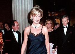 Công nương Diana tại Met Gala 1996: Bộ đầm táo bạo lịch sử trên thảm đỏ chính là lời "thách thức" hậu ly hôn