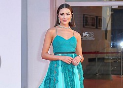 Hoa hậu Olivia Culpo đeo trang sức đắt giá tái xuất quyến rũ trên thảm đỏ