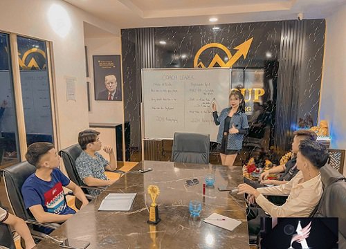 Loạn group chung cư trên Facebook khiến cư dân "hoa mày chóng mặt", bài đăng tích cực, có ích thì ít mà bóc phốt, câu like thì nhiều