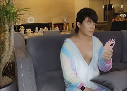 Tạm ngưng drama, Nathan Lee livestream hát và trò chuyện nhẹ nhàng cùng fan