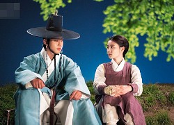 Kim Yoo Jung hôn trai đẹp "cháy màn hình", rating bom tấn Hong Chun Gi lập tức cao chạm đỉnh