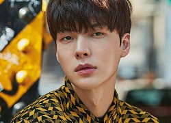 Ahn Jae Hyun tái xuất sau 2 năm thất nghiệp vì ly hôn Goo Hye Sun