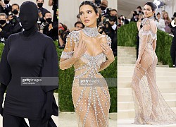 Chị em Kardashian "chặt chém" Met Gala: Nữ thần Kendall Jenner đẹp nghẹt thở, kéo sang Kim mà phải thốt lên "Ối trời ơi!"