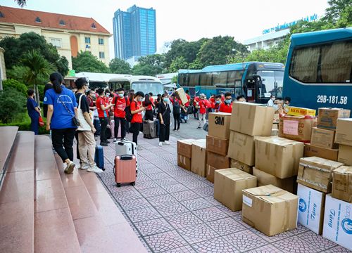 Trên 10.000 tình nguyện viên đăng ký tham gia chống dịch tại khu vực phía Nam