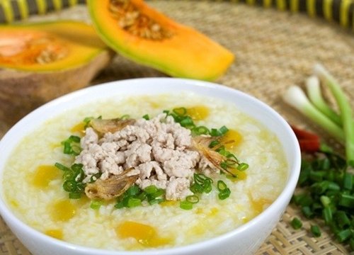 Mẹo nấu cháo ếch cho bé ăn dặm thơm ngon, đầy đủ dinh dưỡng cần thiết