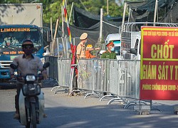 Người đàn ông làm loạn chốt kiểm dịch, hất đổ rào chắn trong đêm mưa lớn: Đây đã là lần thứ 3