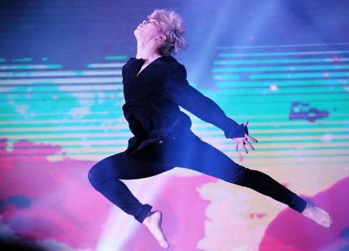 10 khoảnh khắc chứng minh Jimin (BTS) có chiếc cột sống vô cùng ổn, nhảy nhìn mê luôn!