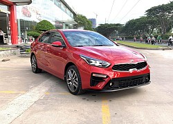 Bảng giá xe KIA tháng 9: KIA Cerato tiếp tục ưu đãi 100% lệ phí trước bạ, lên tới 82 triệu đồng