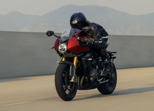 Cận cảnh mô tô Triumph Speed Triple 1200RR 2022, giá 476 triệu đồng