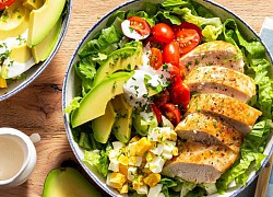 Cobb salad là gì? Nguồn gốc và cách làm đơn giản tại nhà